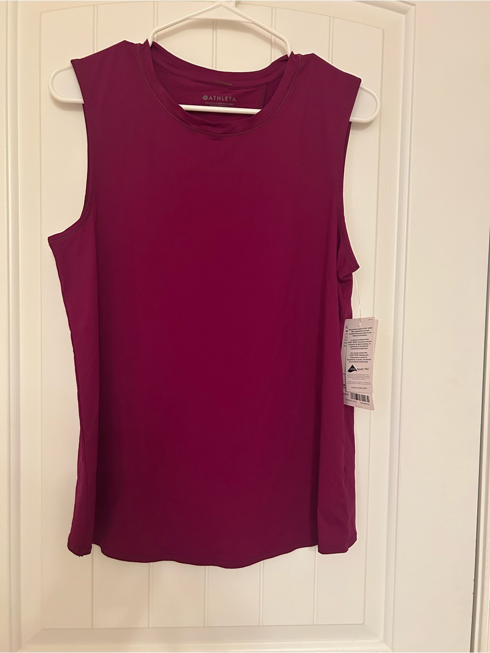 Athleta Sunlover UPF Sleeveless Tank Size Medium Exotic Fuchsia NWT